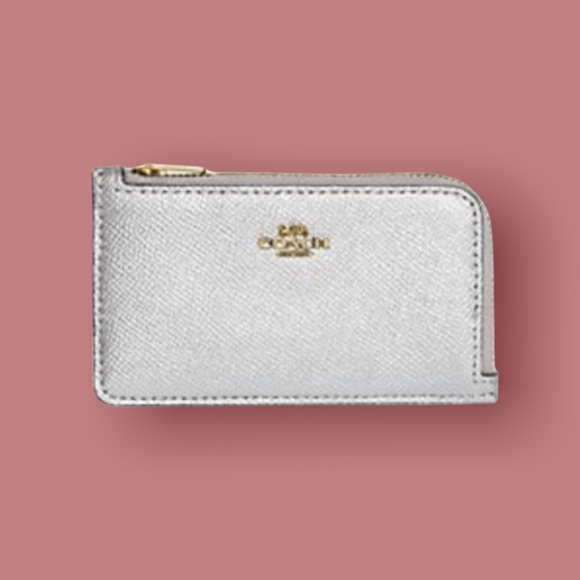 Coach Handbags - NWT Coach card holder zip top wallet
